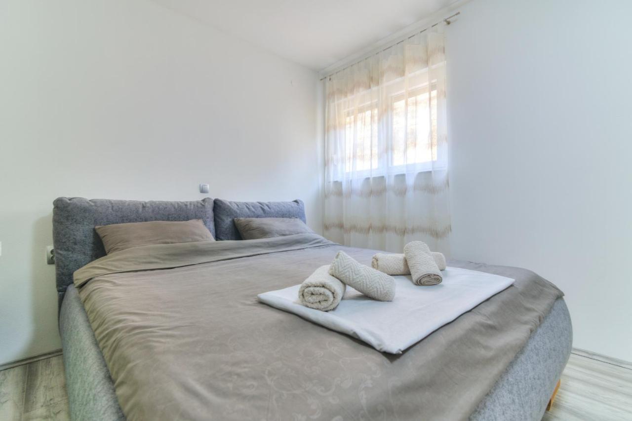Apartment Luka Zengg Kültér fotó
