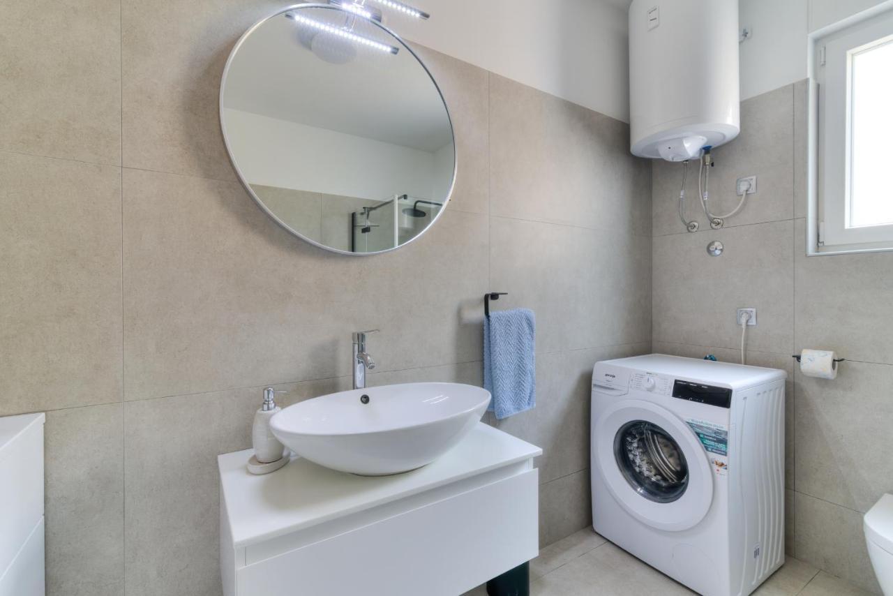 Apartment Luka Zengg Kültér fotó