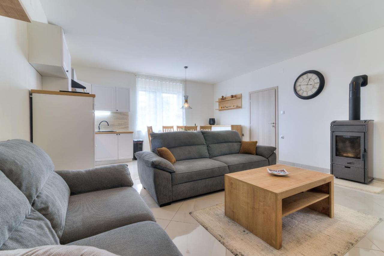 Apartment Luka Zengg Kültér fotó
