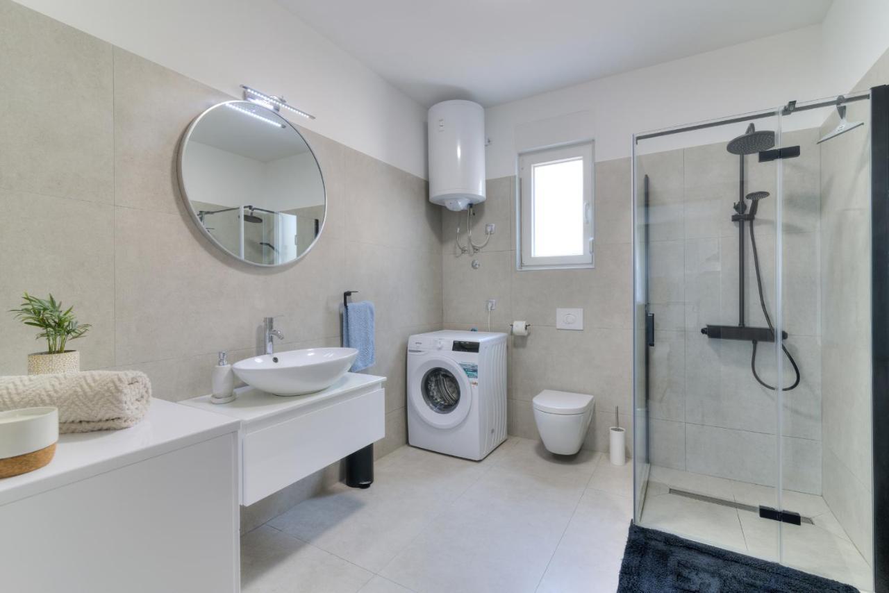 Apartment Luka Zengg Kültér fotó